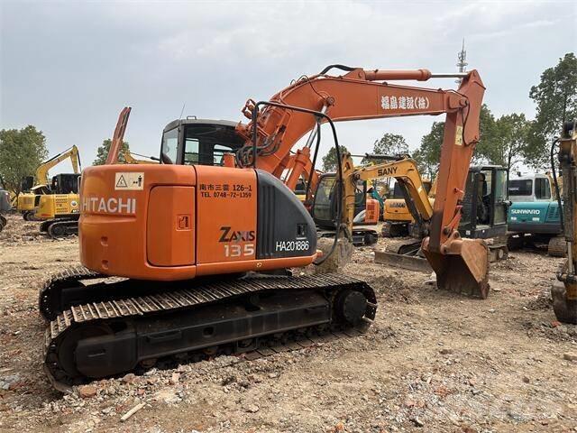 Hitachi ZX 138 Pásové rýpadlá