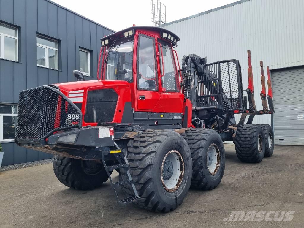 Komatsu 895 Lesné traktory