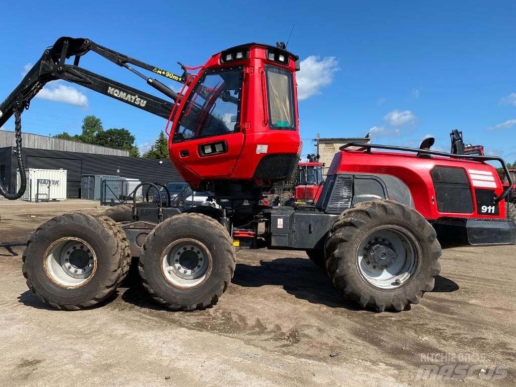 Komatsu 911 Harvestory