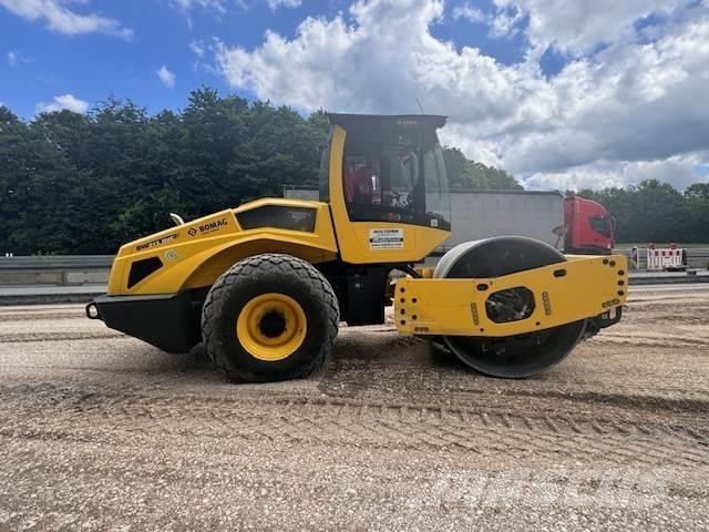 Bomag BW 213 BVC-5 Pôdne kompaktory