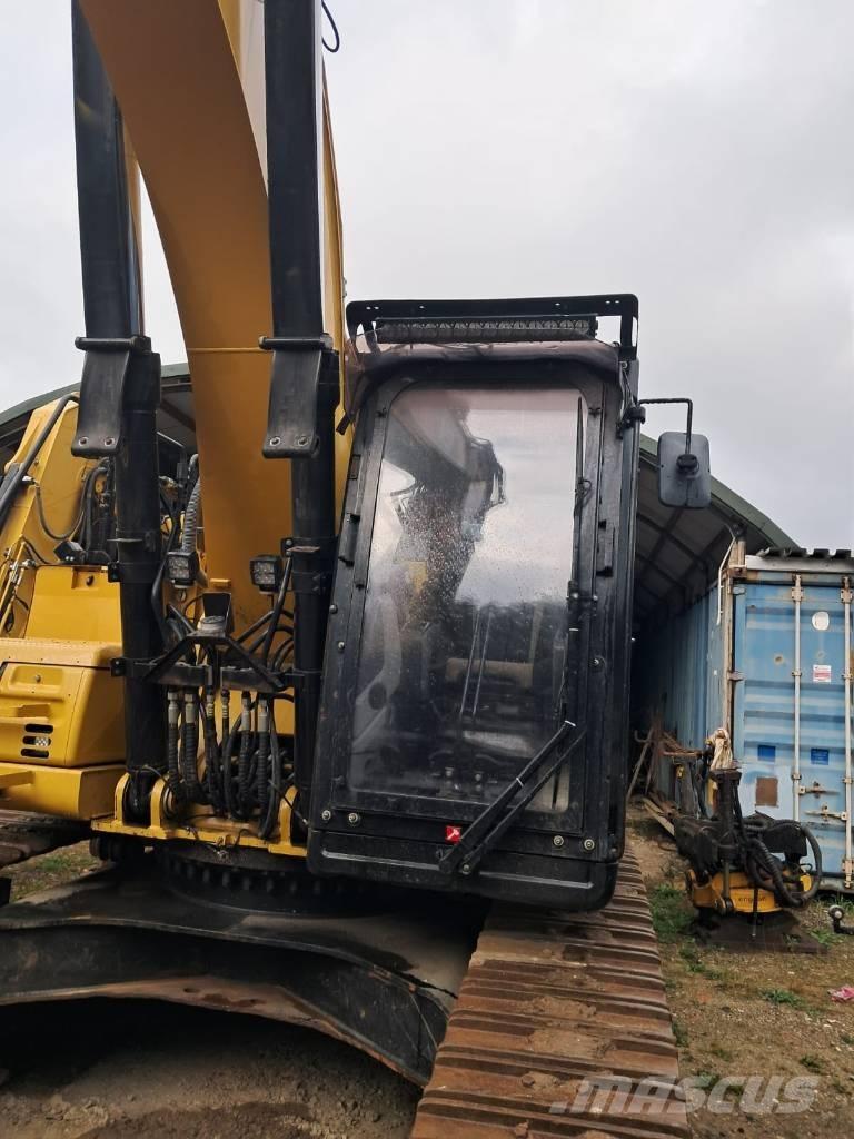 CAT 330FL Pásové rýpadlá