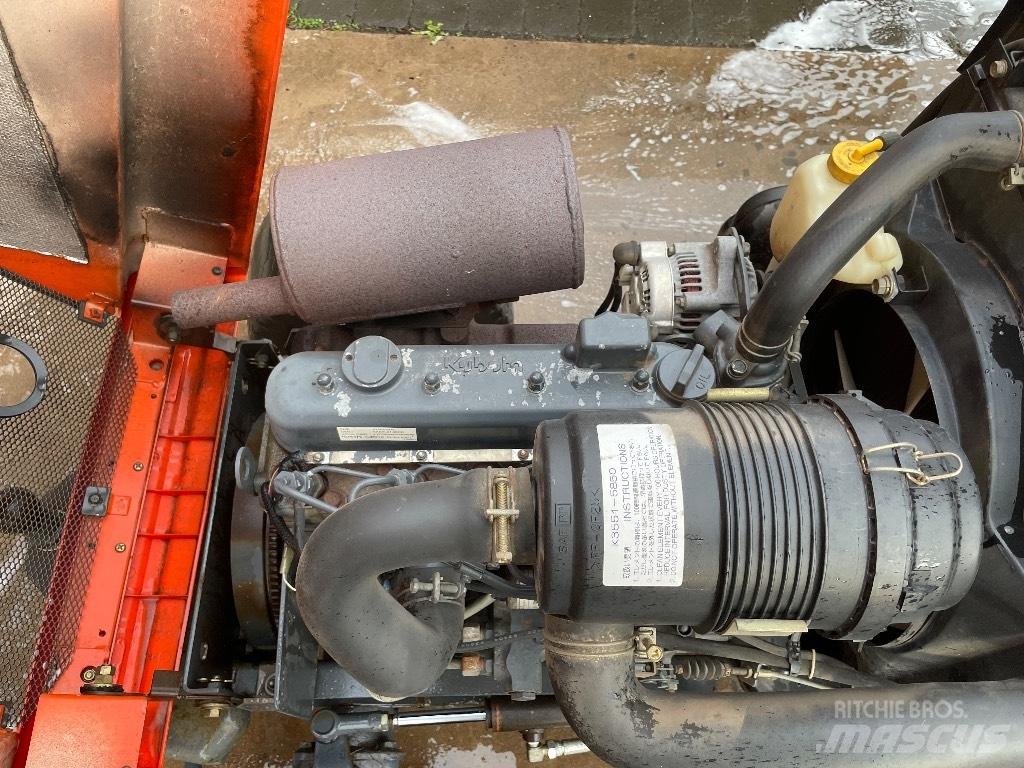 Kubota F 3560 Samochodné kosačky