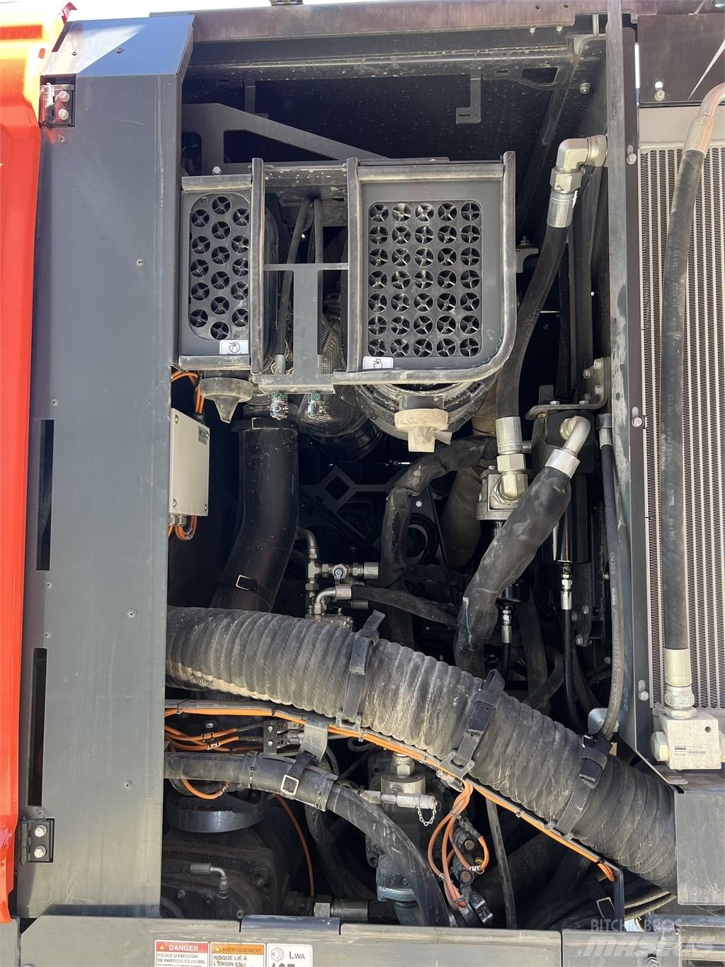 Sandvik dx910i Povrchové vrtné súpravy