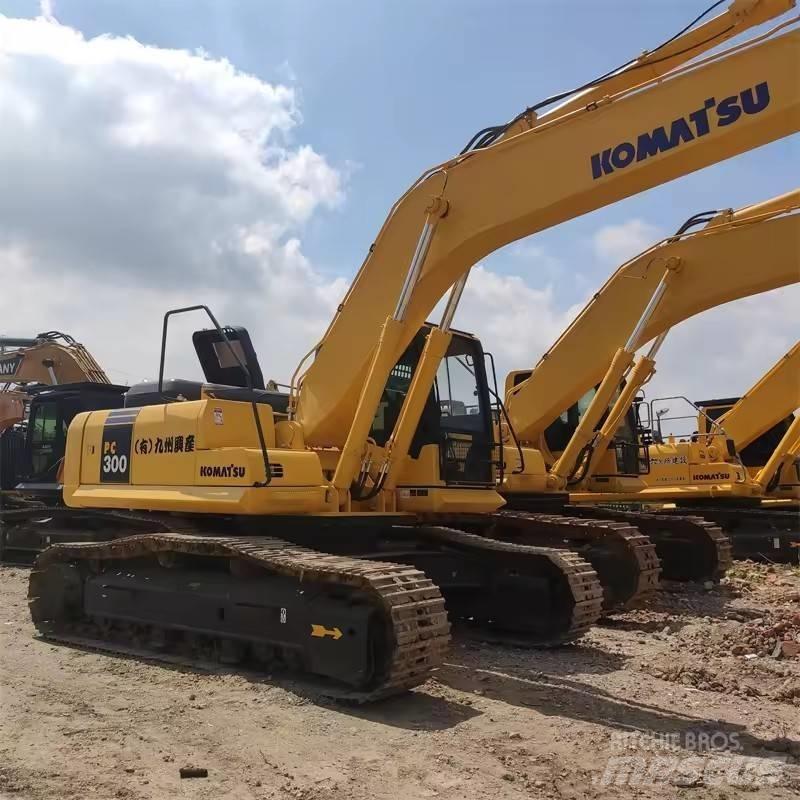 Komatsu PC 300 Pásové rýpadlá