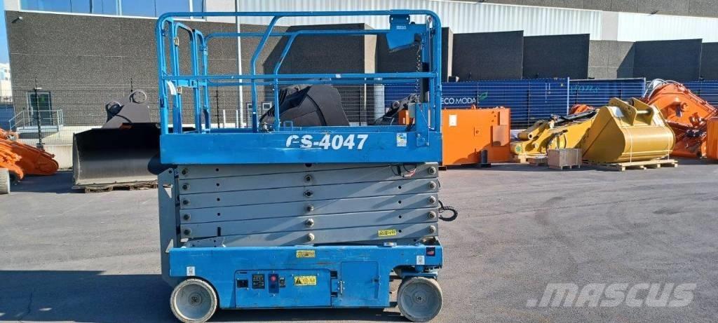 GENIE GS4047 Nožnicové zdvíhacie plošiny