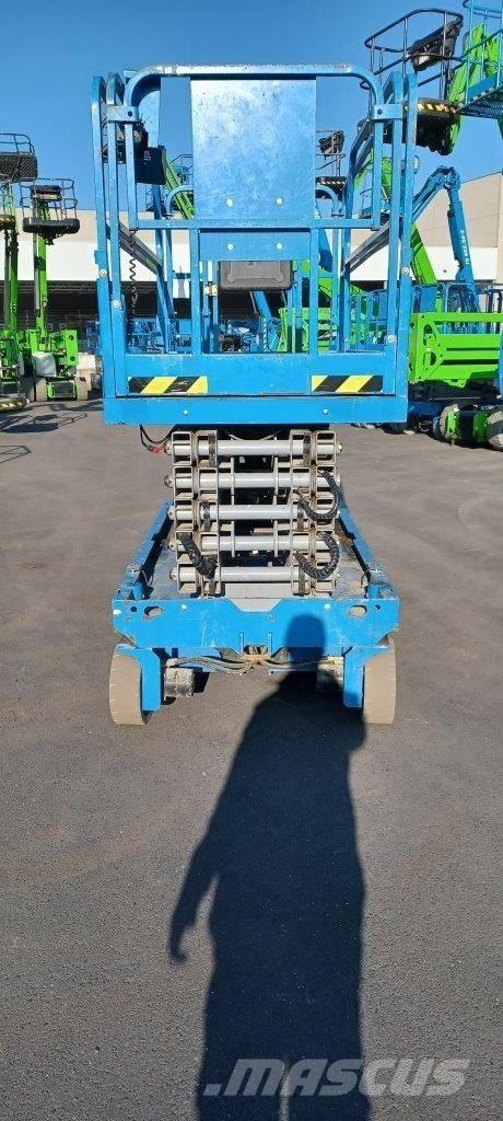 GENIE GS4047 Nožnicové zdvíhacie plošiny
