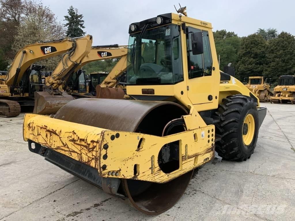 Bomag BW 213 D H-4 i Pôdne kompaktory