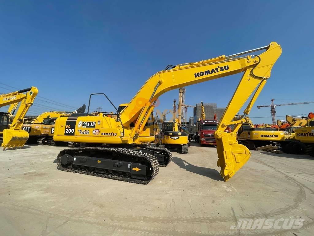 Komatsu PC200-7 Pásové rýpadlá