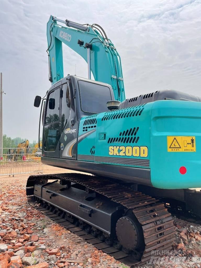 Kobelco 200 Pásové rýpadlá