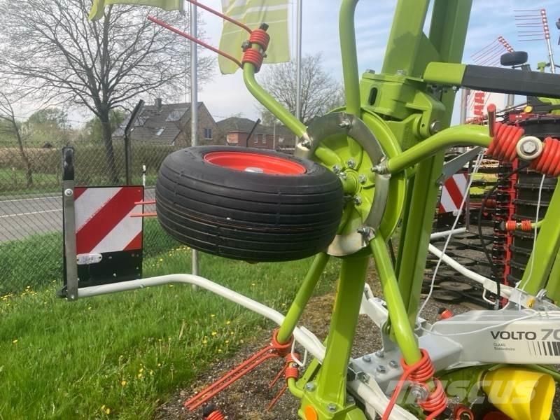 CLAAS Volto 700 Obracače a zhrabovače sena