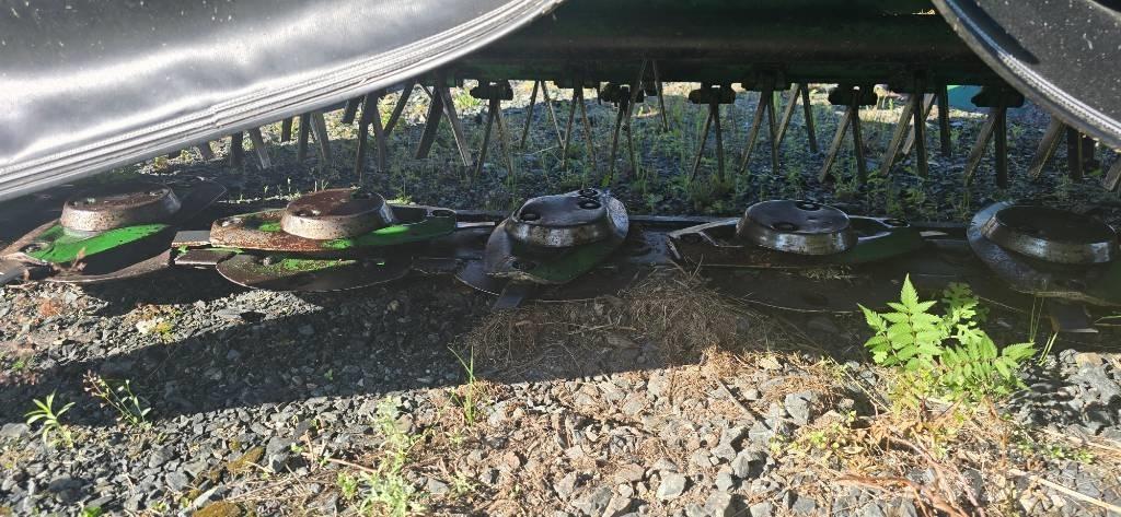 John Deere 131 Žací stroj-kondicionér