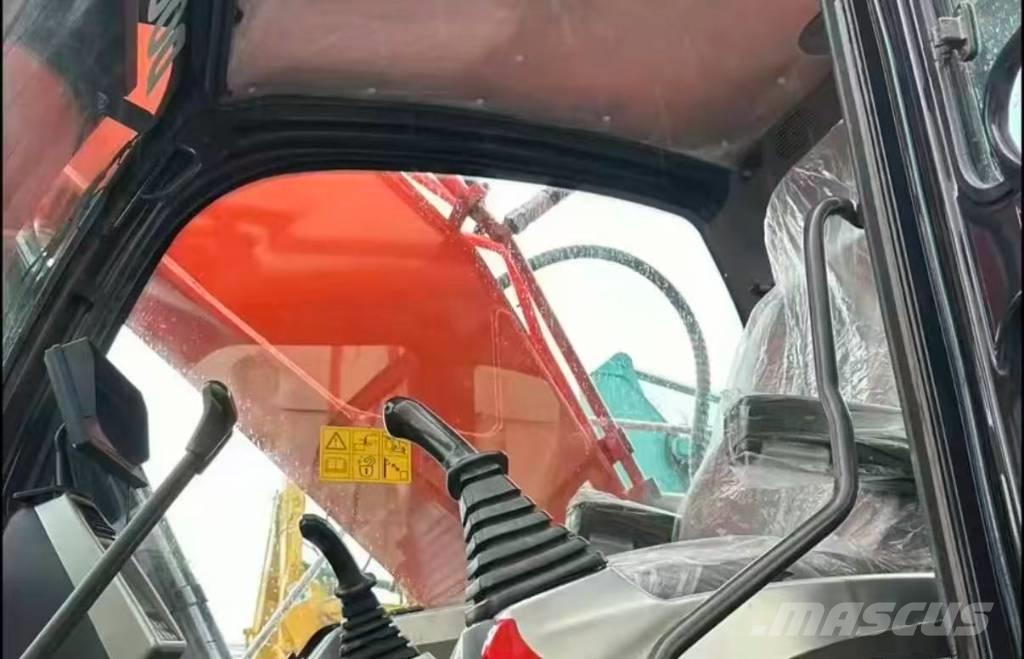 Doosan DX 340 Pásové rýpadlá