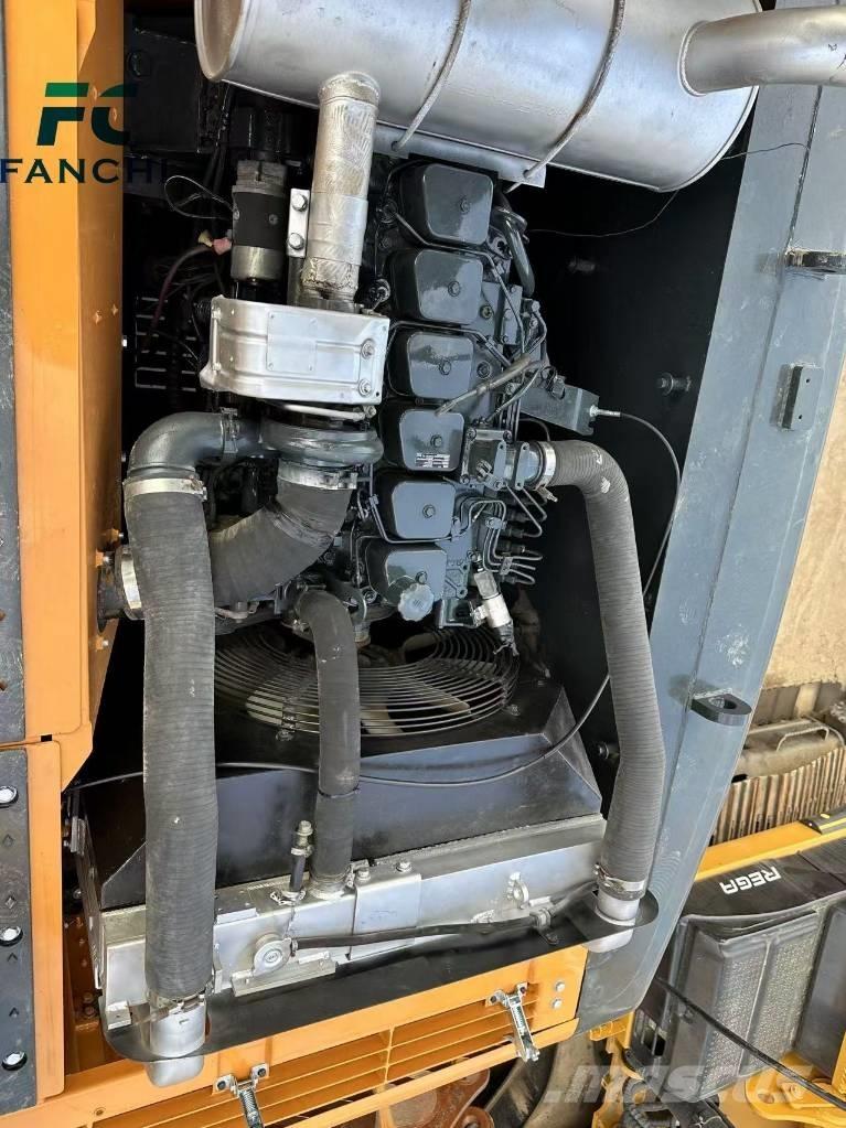 Hyundai 220LC-9S Pásové rýpadlá