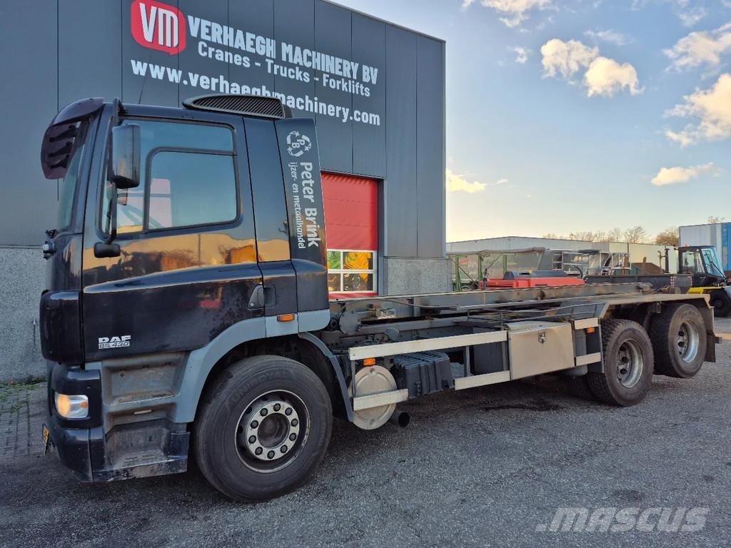 DAF 85.430 Hákový nosič kontajnerov
