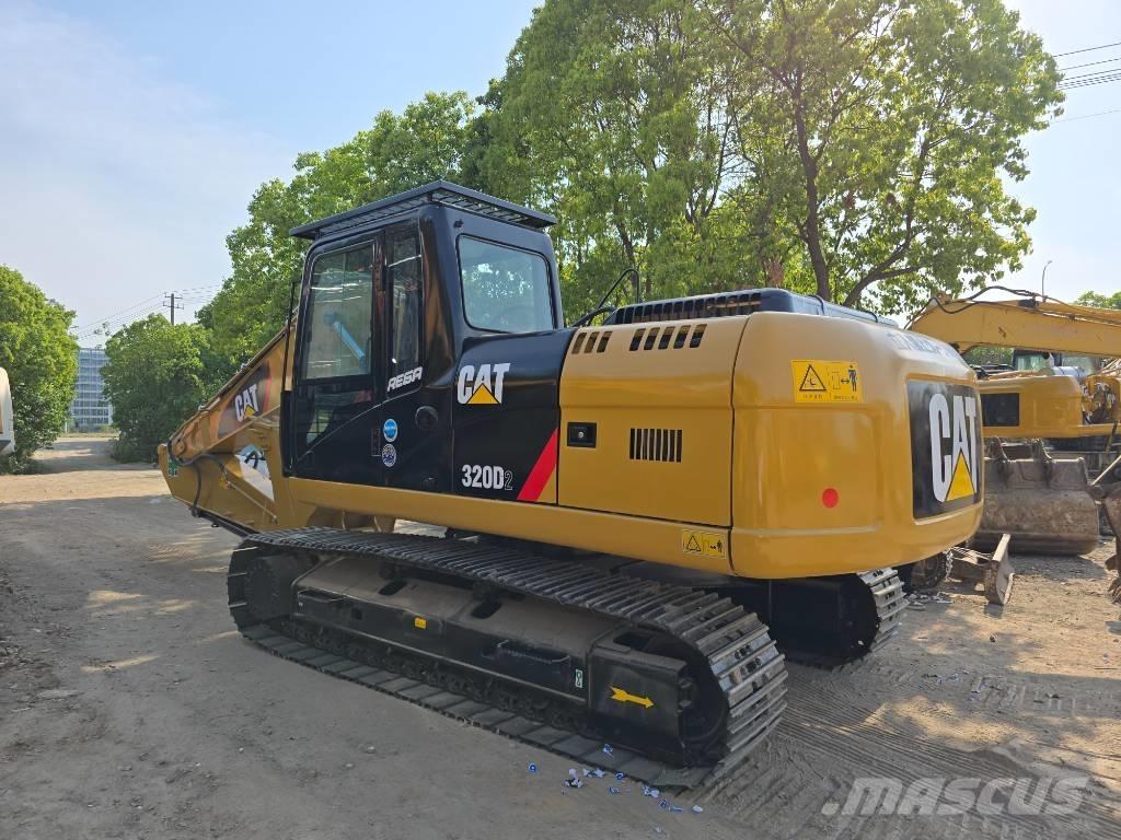 CAT 320D2 Pásové rýpadlá