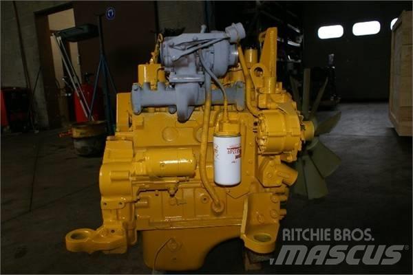 Komatsu SA4D102E Motory