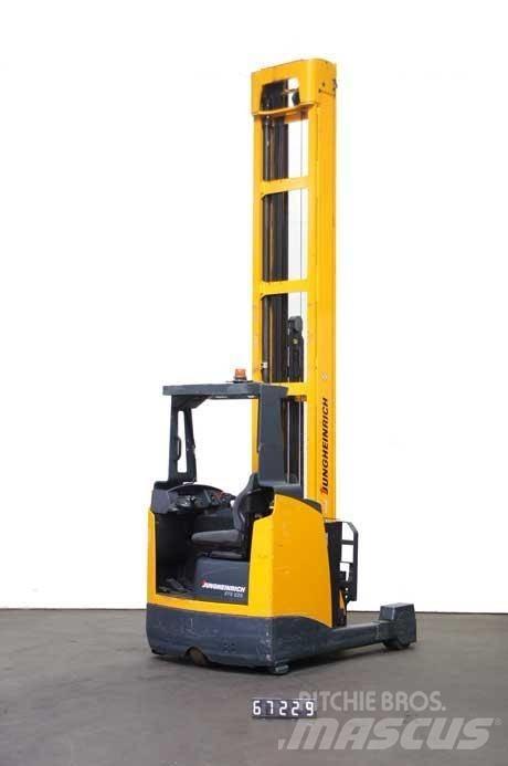 Jungheinrich ETV 325 Retraky