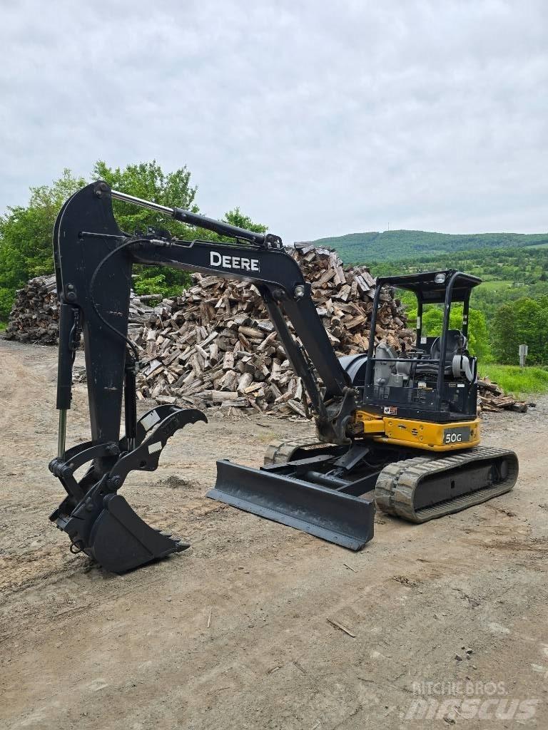 DEERE 50G Mini rýpadlá < 7t