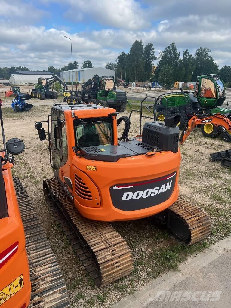 Doosan DX 140 LCR-7 Pásové rýpadlá