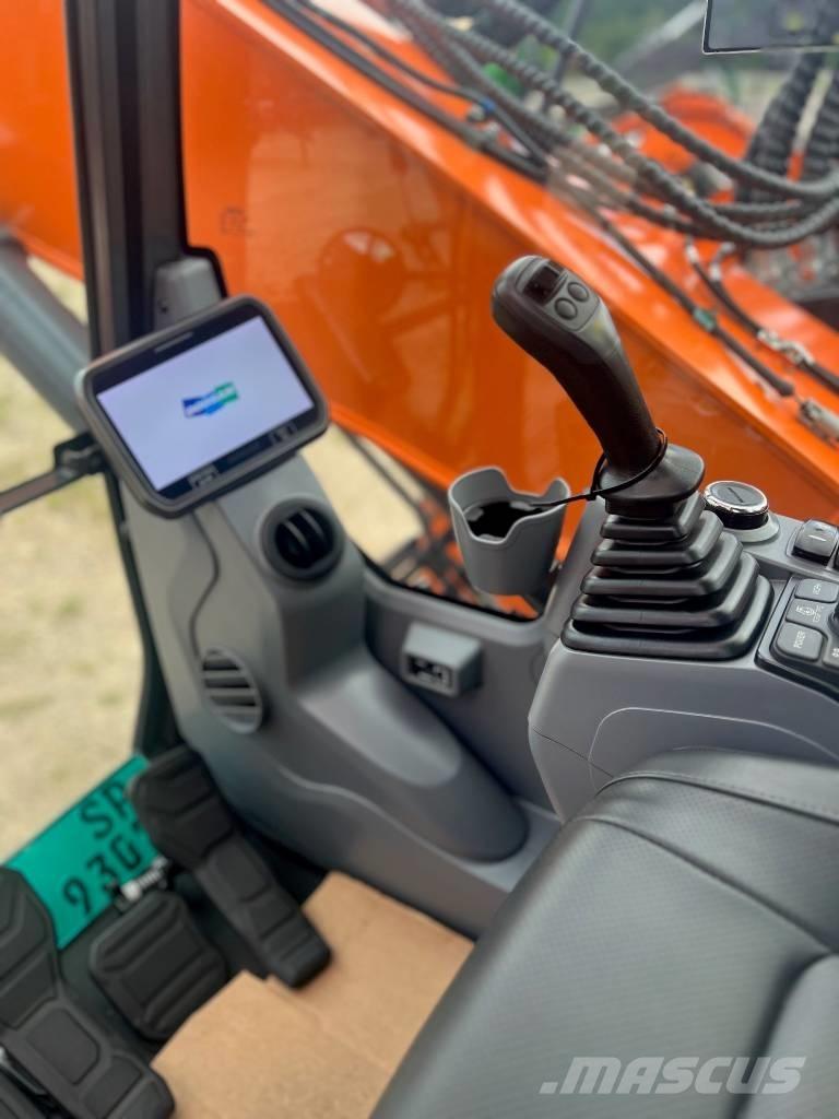 Doosan DX 140 LCR-7 Pásové rýpadlá