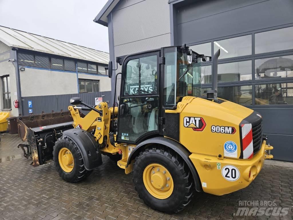CAT 906M Kolesové nakladače