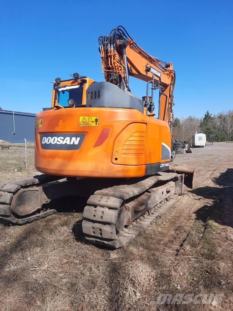 Doosan DX140LCR-5 Pásové rýpadlá