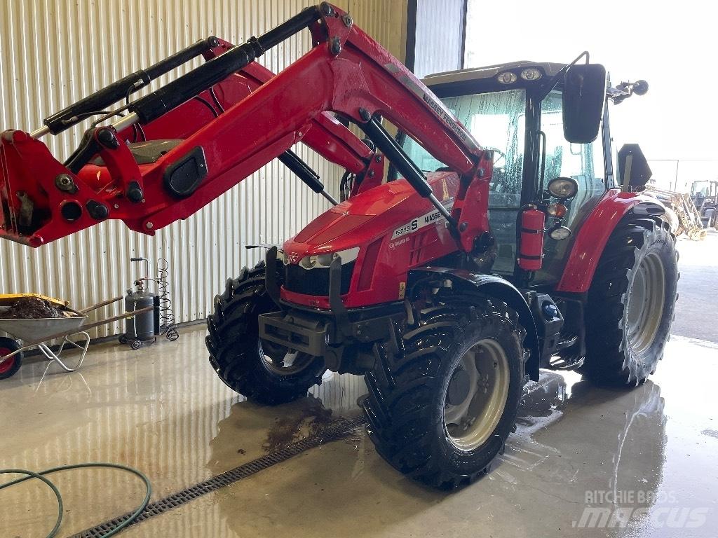 Massey Ferguson 5713 Traktory