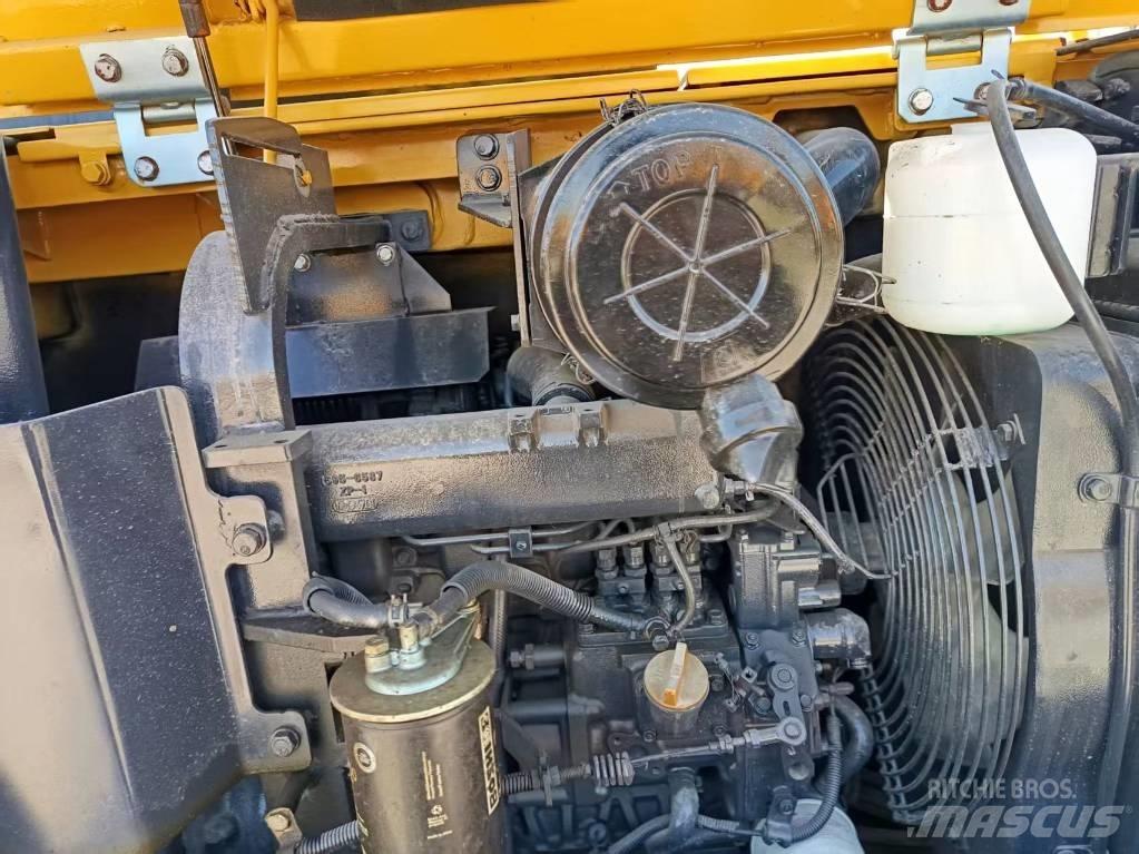 Komatsu PC56 Pásové rýpadlá