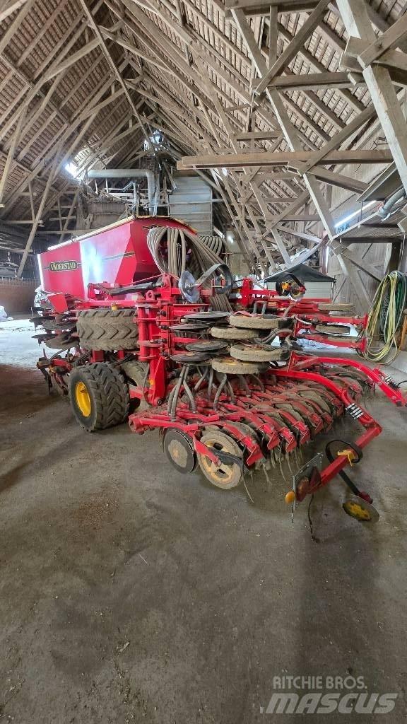 Väderstad Spirit 400 Mechanické sejačky