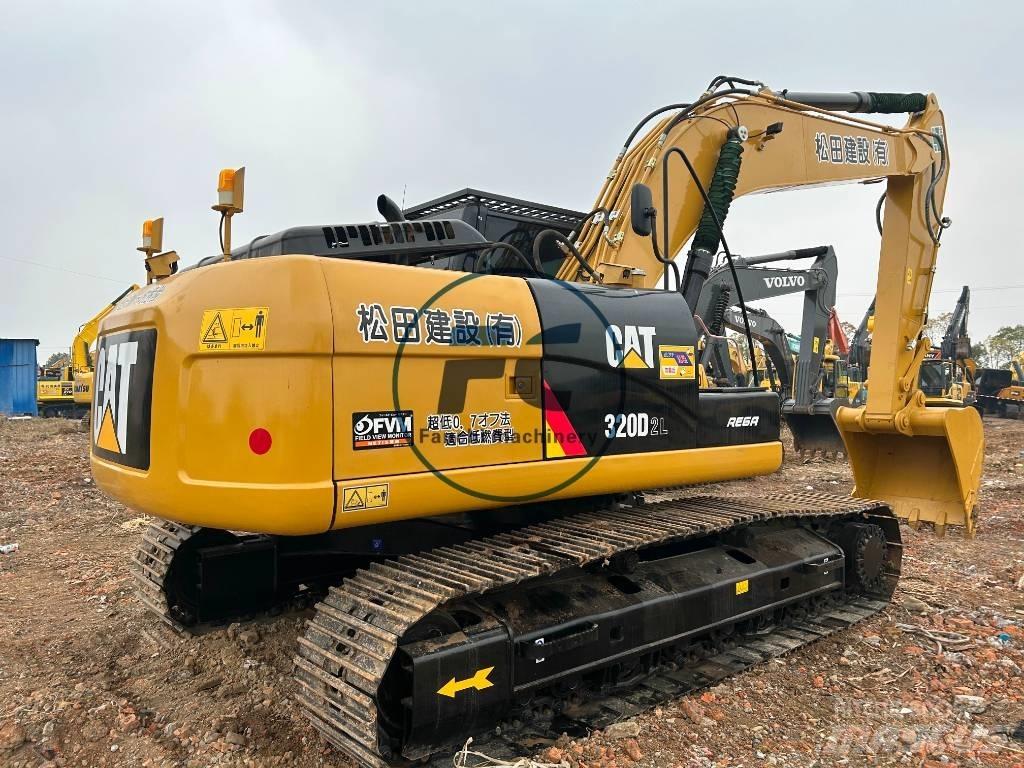 CAT 320 D2L Pásové rýpadlá