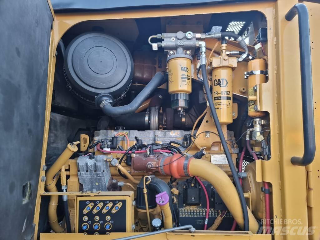 CAT 160 M Grejdery