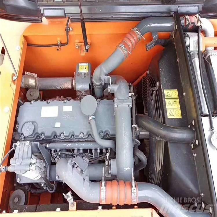 Doosan dx225 Pásové rýpadlá
