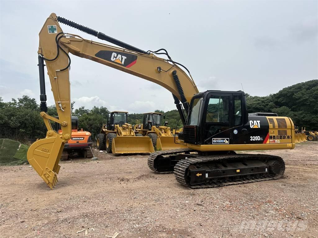 CAT 320D Pásové rýpadlá