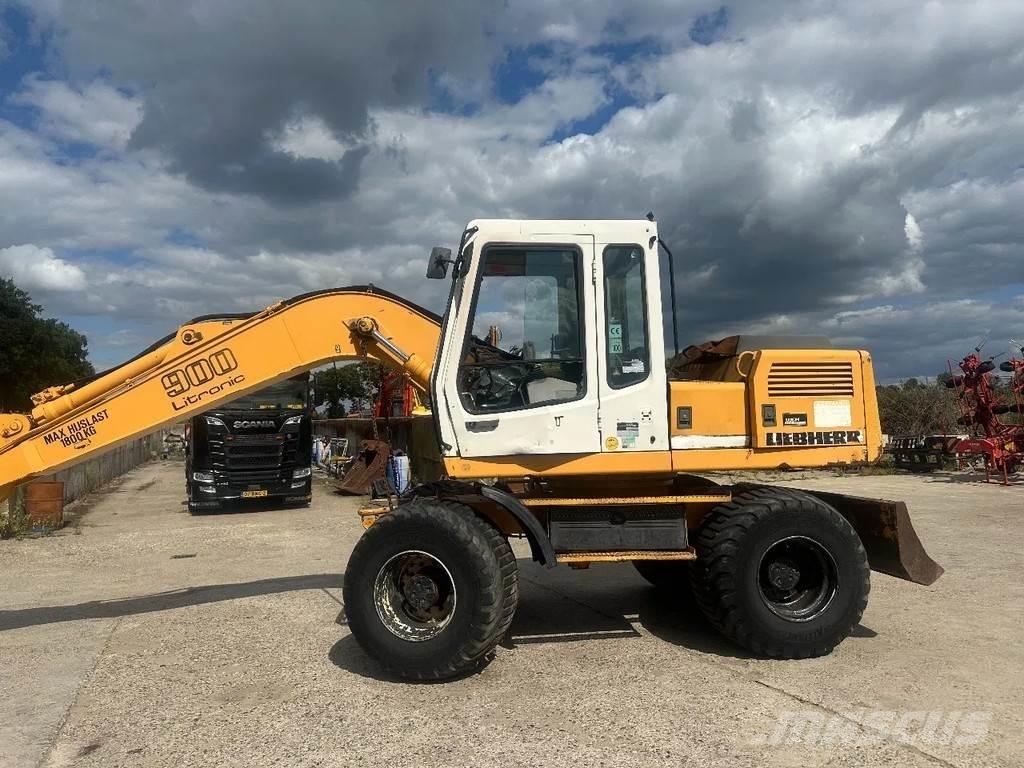Liebherr A900 Kolesové rýpadlá