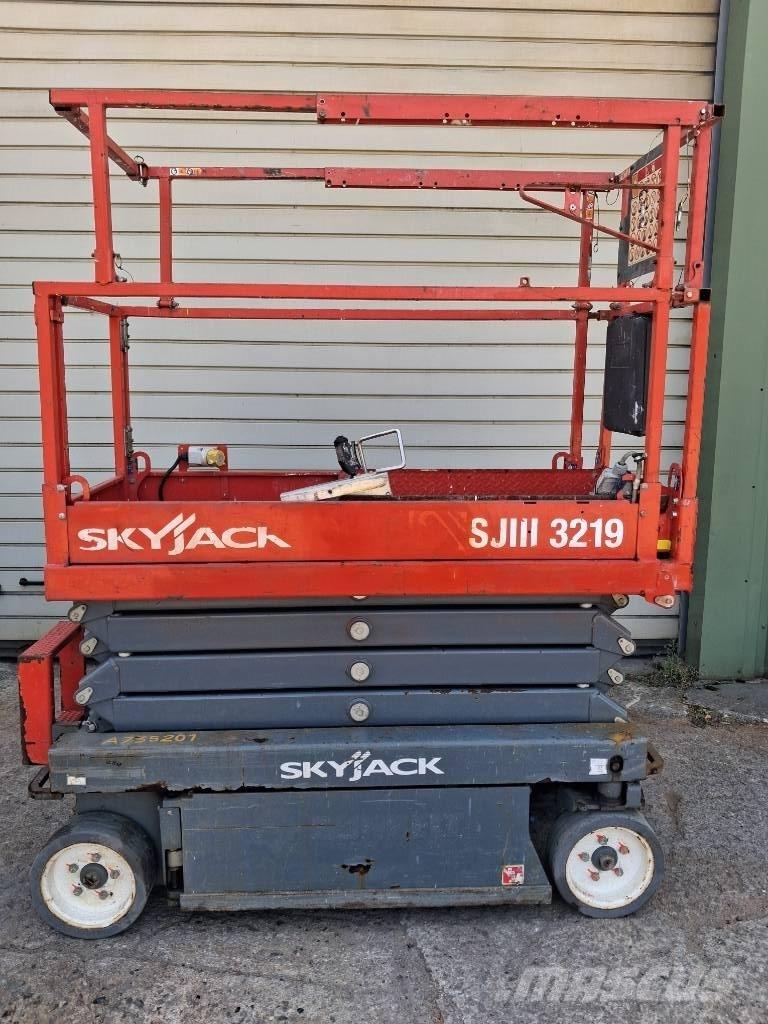 SkyJack SJ III 3219 Nožnicové zdvíhacie plošiny