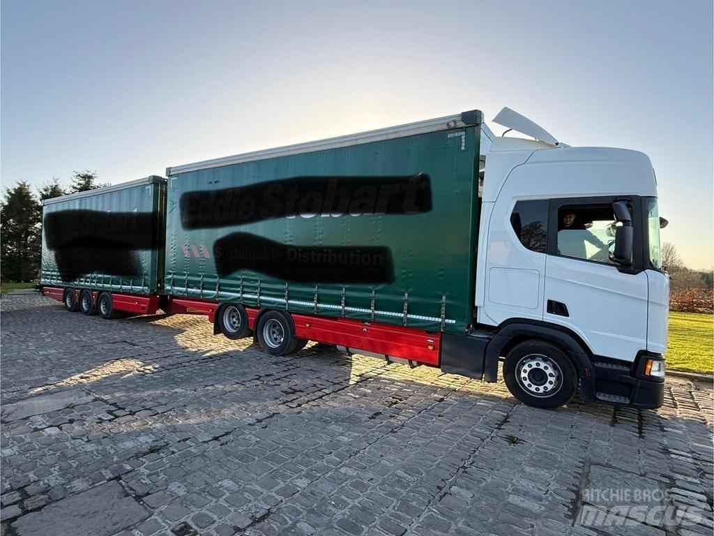 Scania R Series Nákladné vozidlá s bočnou zhrnovacou plachtou