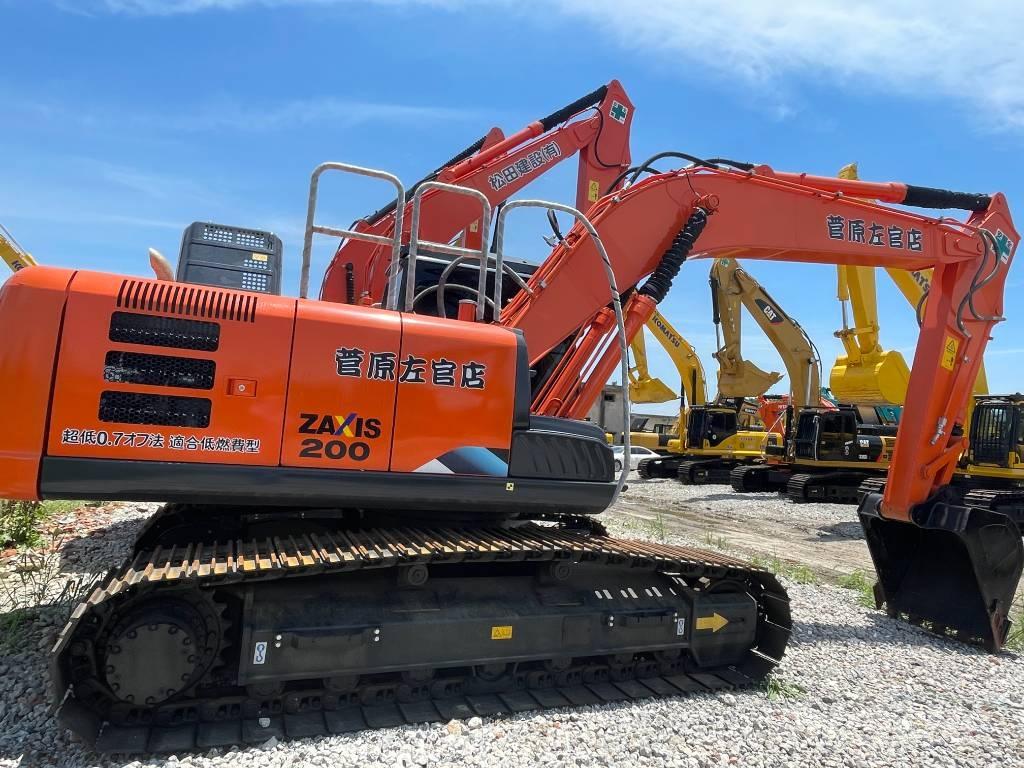 Hitachi ZX 200 Pásové rýpadlá