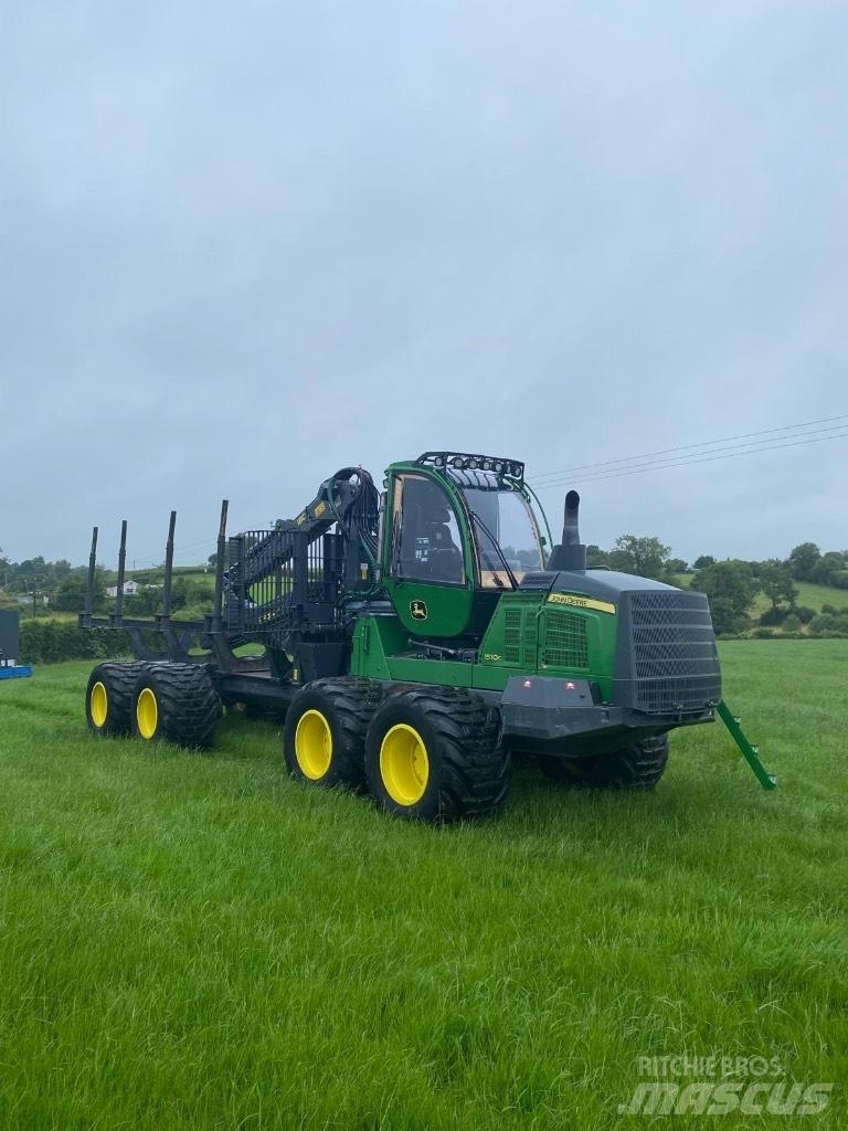John Deere 1510G Lesné traktory