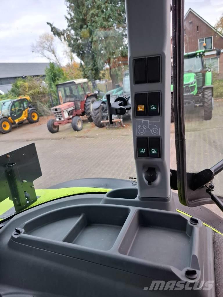 CLAAS Arion 410 Traktory