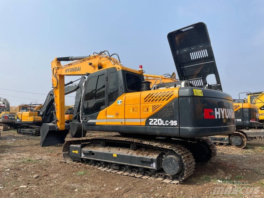 Hyundai 220 Pásové rýpadlá