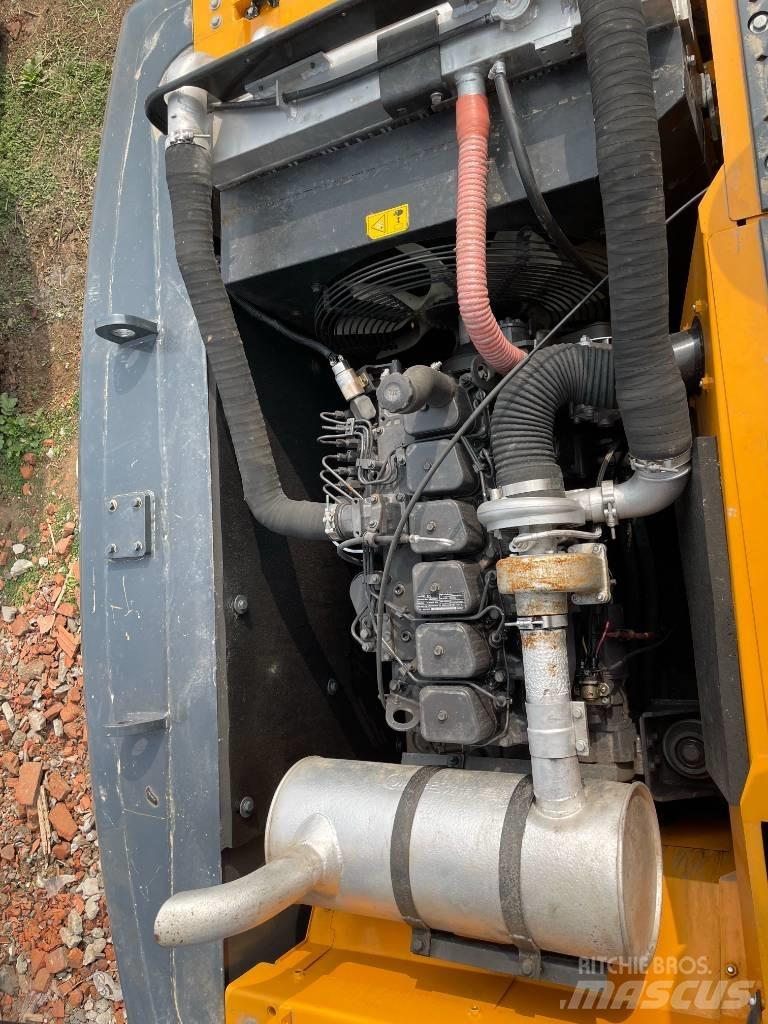 Hyundai 220 Pásové rýpadlá