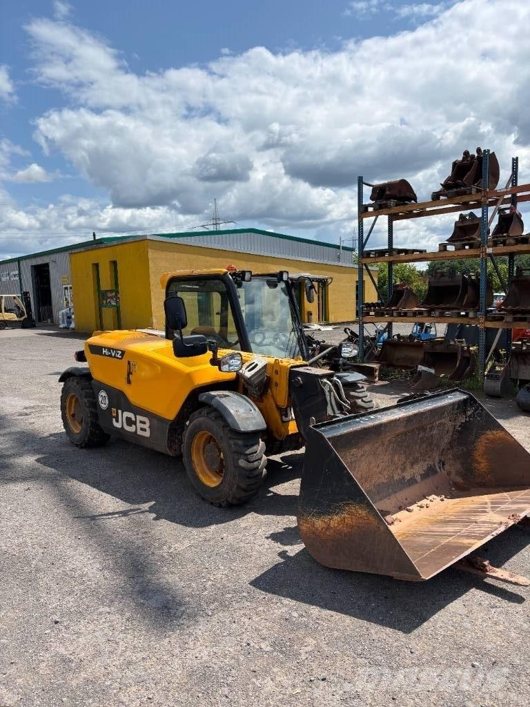 JCB 525-60 Teleskopické manipulátory