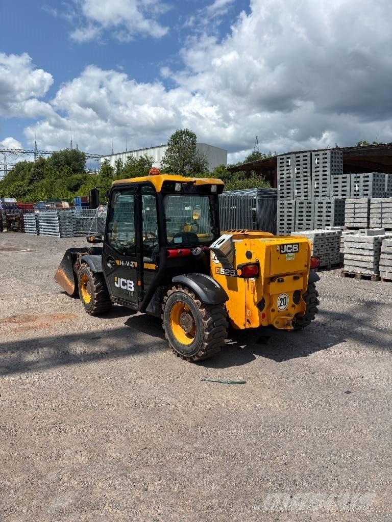 JCB 525-60 Teleskopické manipulátory
