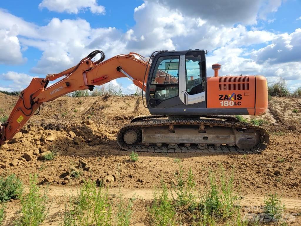 Hitachi 180 Pásové rýpadlá