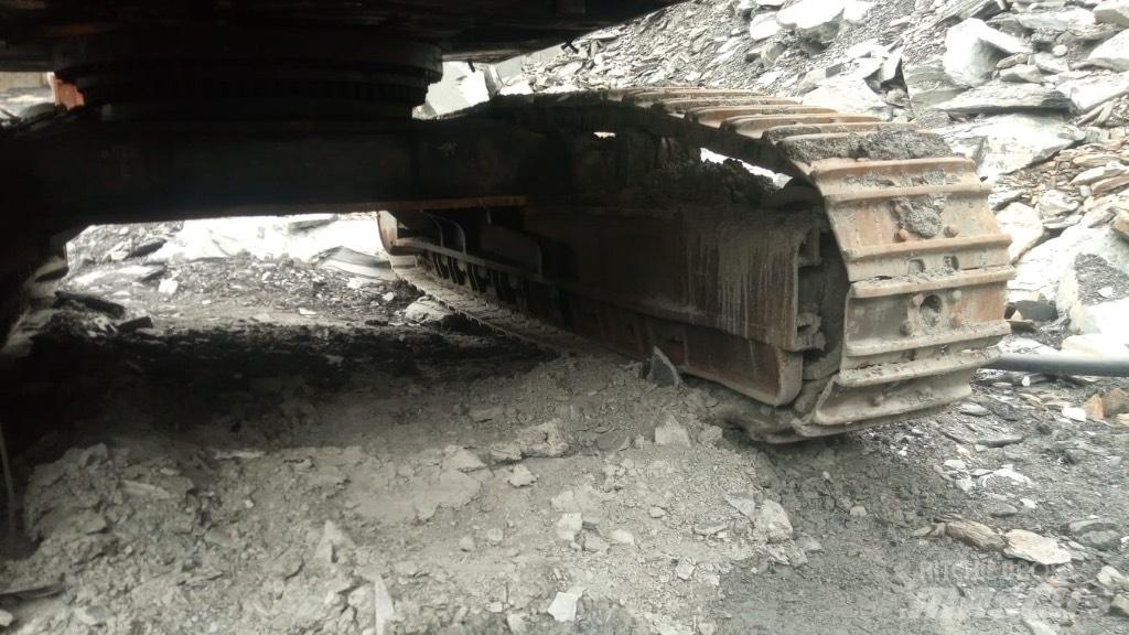 CAT 352 F Pásové rýpadlá