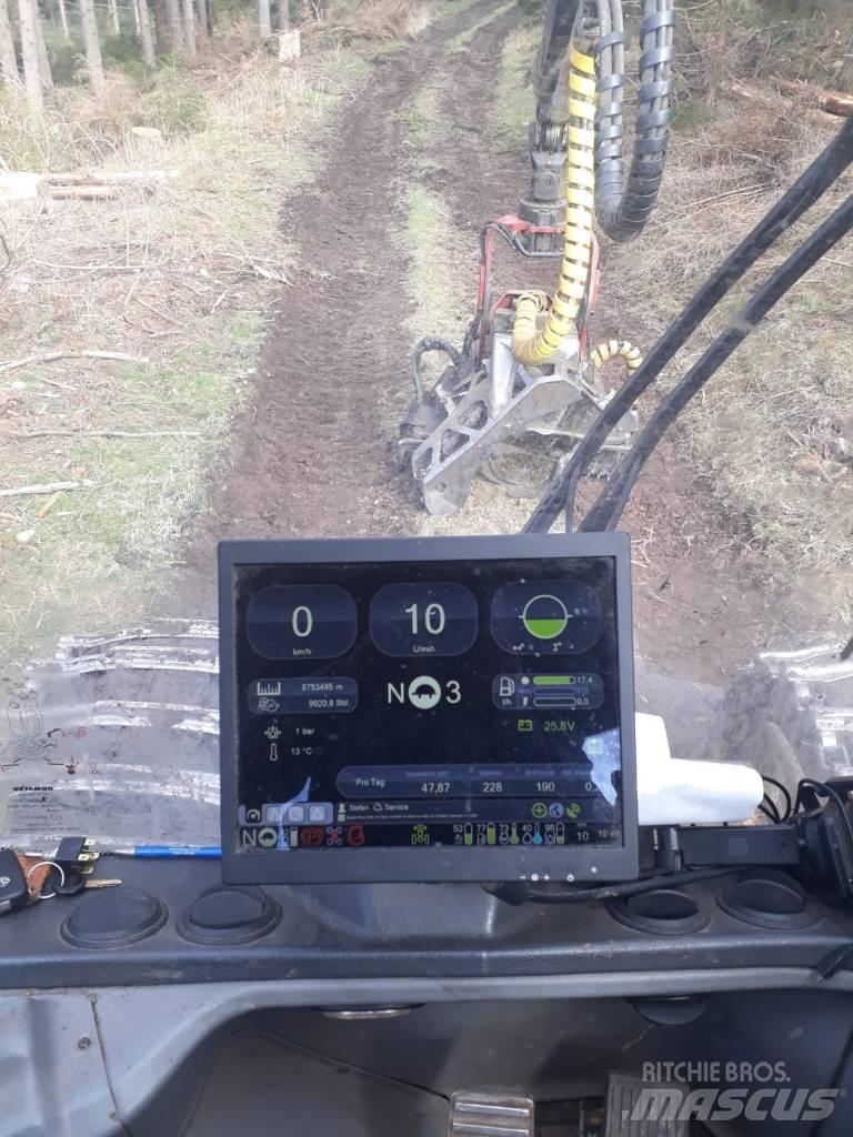 Komatsu 931 XC Harvestory
