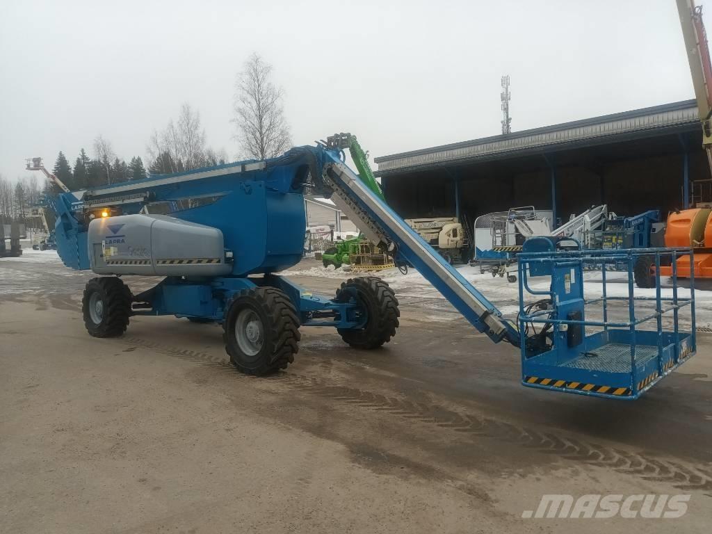 Genie Z 135/70 RT Kĺbové plošiny