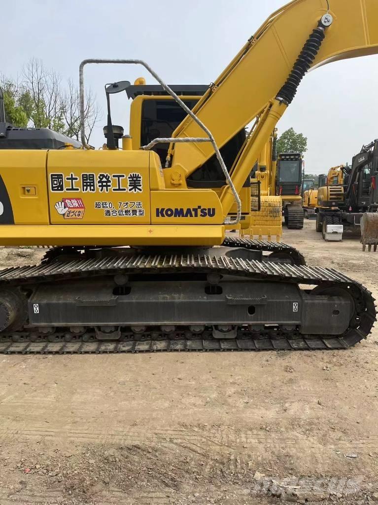 Komatsu PC 200-8 Pásové rýpadlá