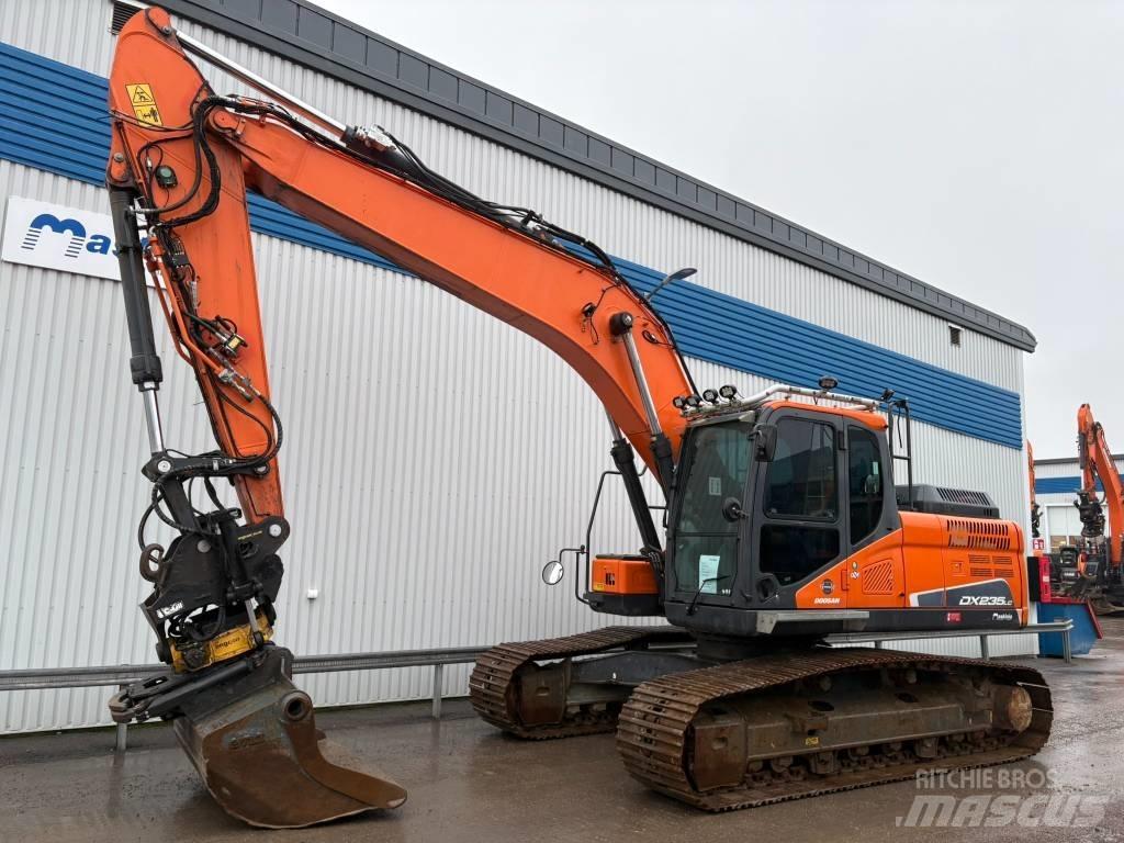 Doosan DX235LC-5 Pásové rýpadlá