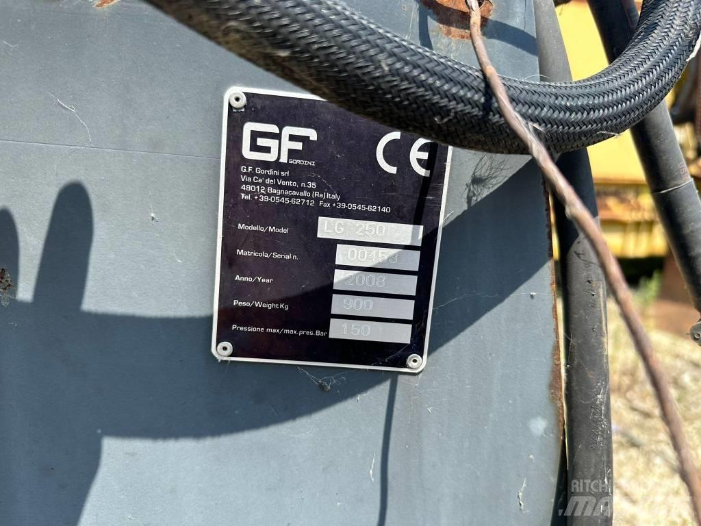 GF Gordoni LG250 Grejdery
